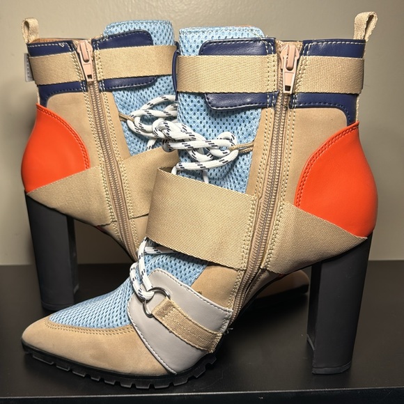 NWOT Steve Madden Illusion Boots - Picture 3 of 14